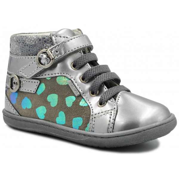 Dziewczęce Półbuty W Metaliczne Serduszka Na Jesień Primigi 8022100