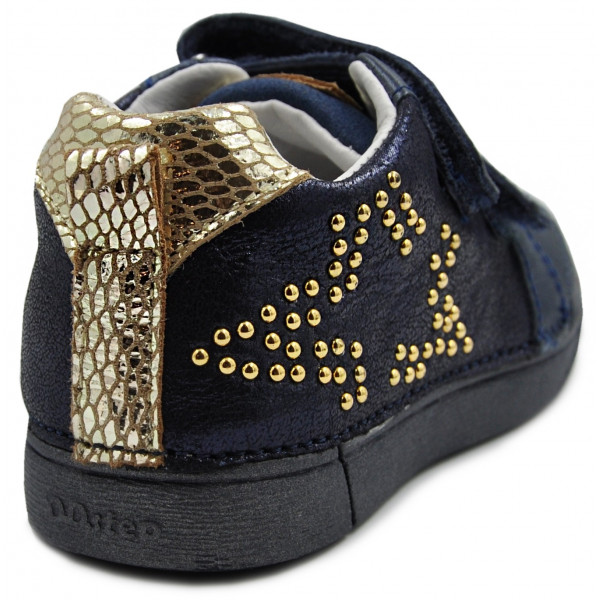 Półbuty Dla Dziewczynki z Gwiazdką DD STEP 068-194A