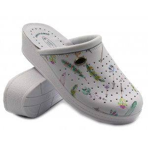 Klapki na koturnie dla...