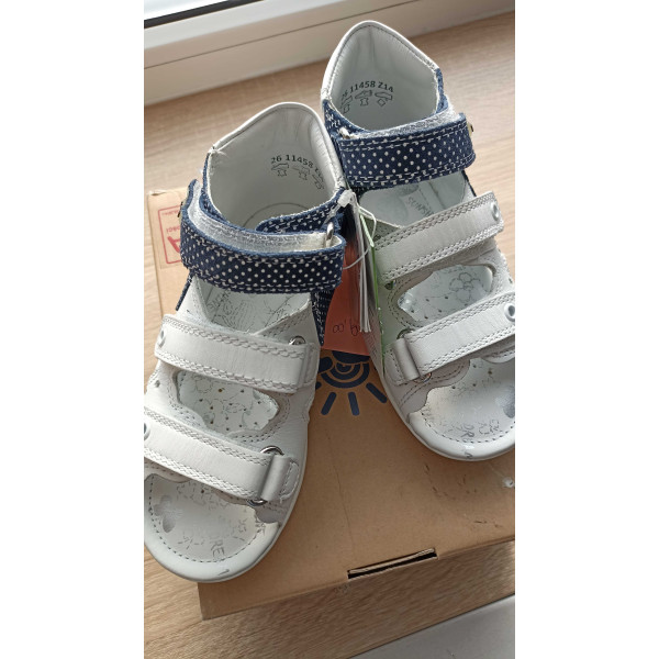 Sandały dla dziewczynki z truskawką Bartek t-11458/z14 II Gatunek