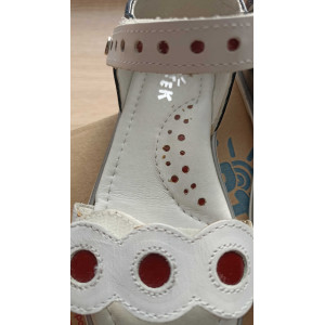 Dziewczęce sandały na lato ze skóry naturalnej Bartek w-86167/h41 II gatunek