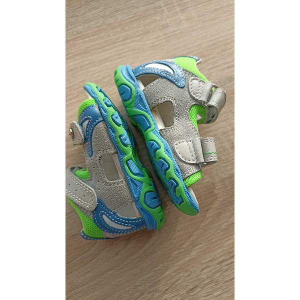 Pierwsze sandałki dla chłopca do nauki chodzenia Bartek W-61455/0VB II Gatunek