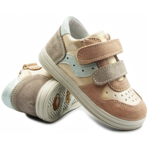 Buty na jesień dla...