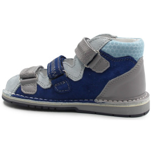 Kapcie korekcyjne dla chłopca z obcasem thomasa Bartek 115261-09