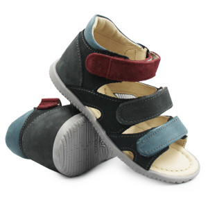 Sandały dla chłopca na lato...