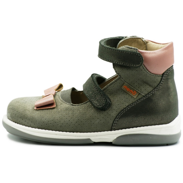 Ortopedyczne sandałki dla dziewczynek z zakrytymi palcami Kokardka MEMO ANNA