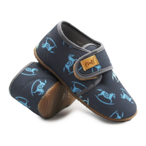 Kapcie do szkoły i...