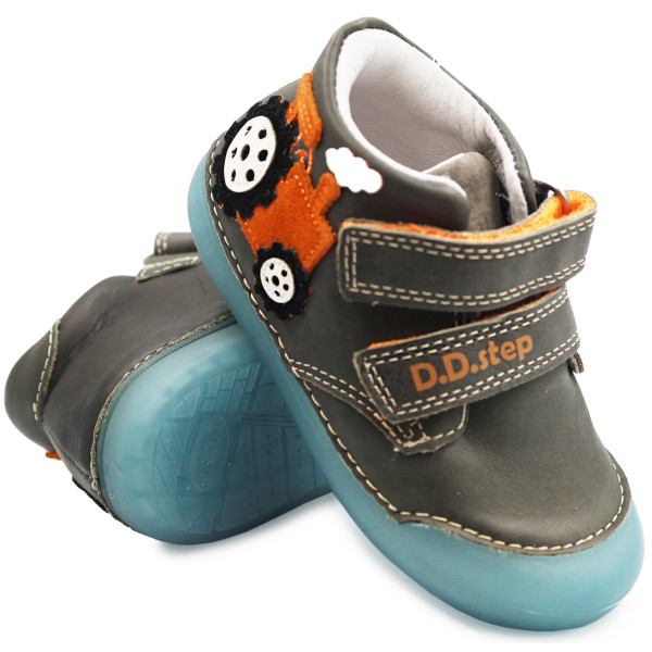 Buty Na Wiosnę Dla Chłopca Świecące W Ciemności DD STEP S066-42263AT