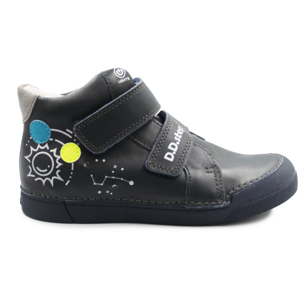 Buty Dla Chłopca Na Wiosnę Świecące DD STEP A068-42418L