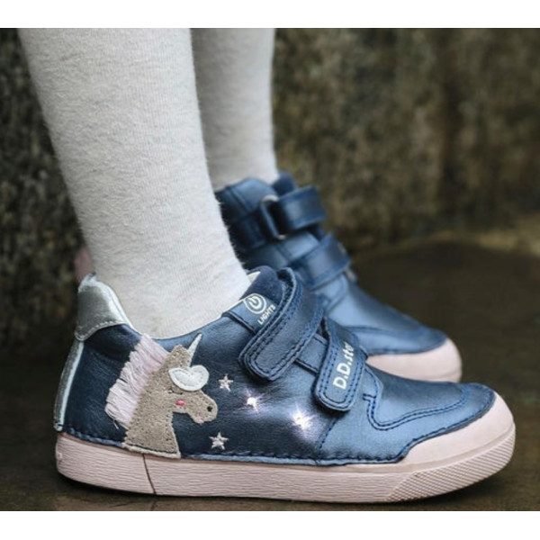 Buty Na Wiosnę Dla Dziewczynki LED DD STEP S068-42893M