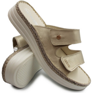 Klapki dla kobiet do pracy...